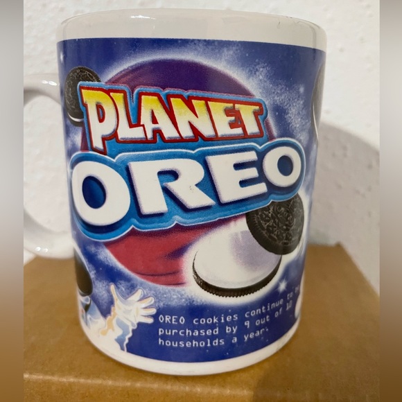 Nabisco Planet Oreo Cookie Astronaut Alien Space Coffee Collectible Coffee Mug. - Picture 3 of 6
